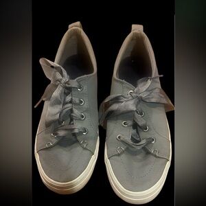 Sperry quest vibe satin lace sneakers 7.5